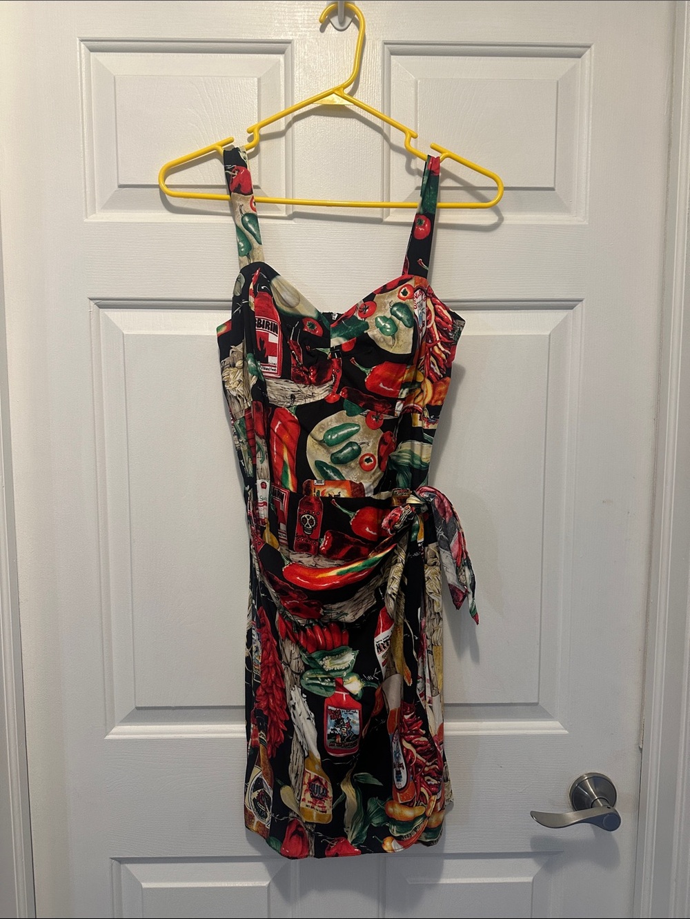 Sleeveless Black Pepperprint Tie-Waist Dress
